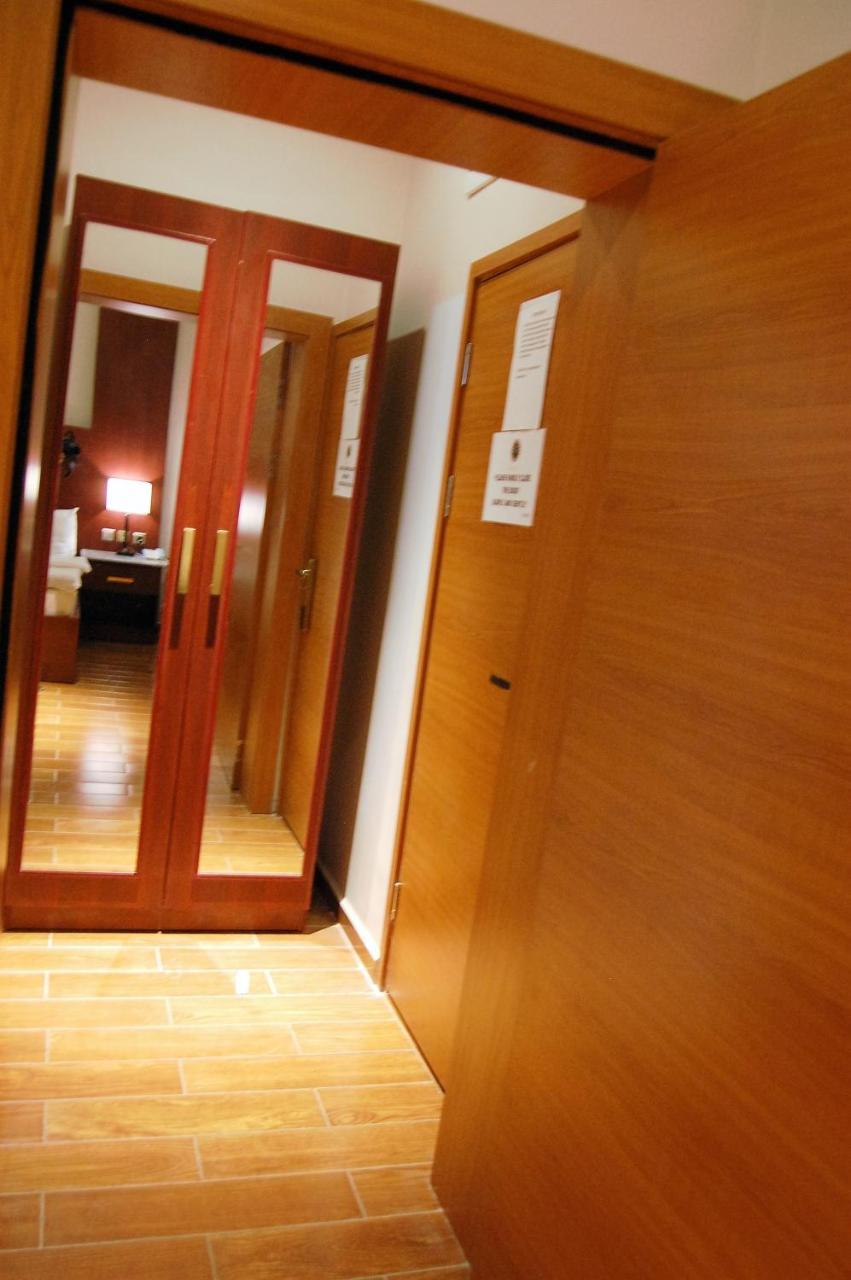 R & K Guest Palace Hotel Kano Ngoại thất bức ảnh