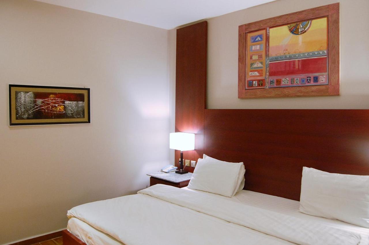 R & K Guest Palace Hotel Kano Ngoại thất bức ảnh
