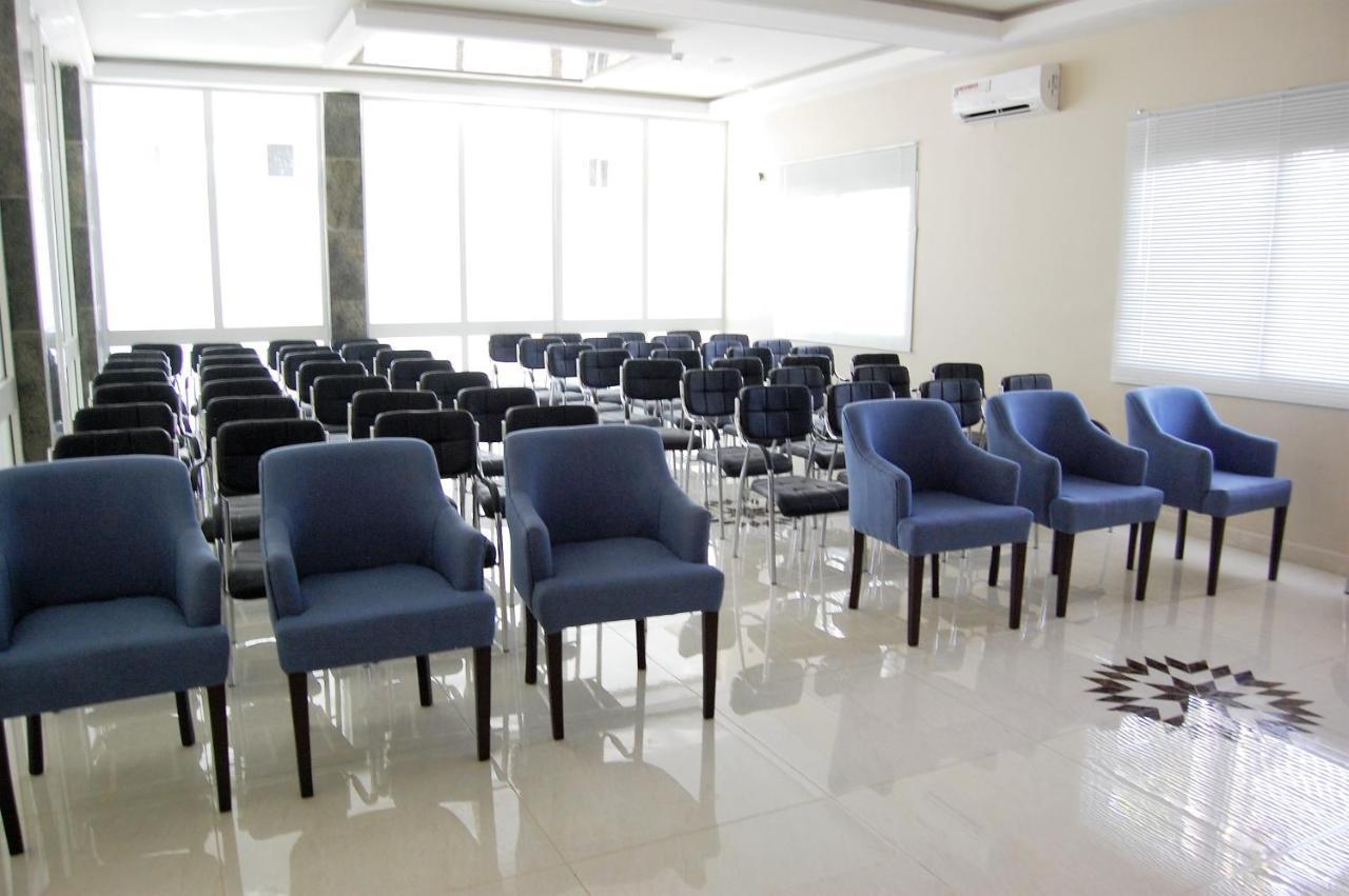 R & K Guest Palace Hotel Kano Ngoại thất bức ảnh