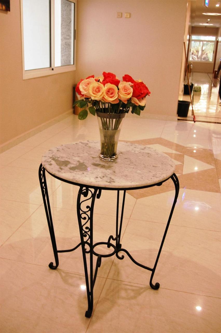 R & K Guest Palace Hotel Kano Ngoại thất bức ảnh