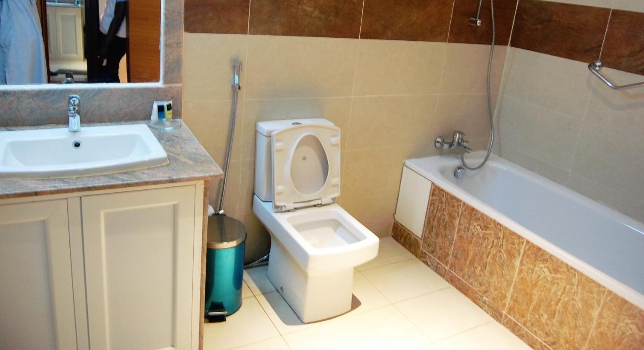 R & K Guest Palace Hotel Kano Ngoại thất bức ảnh