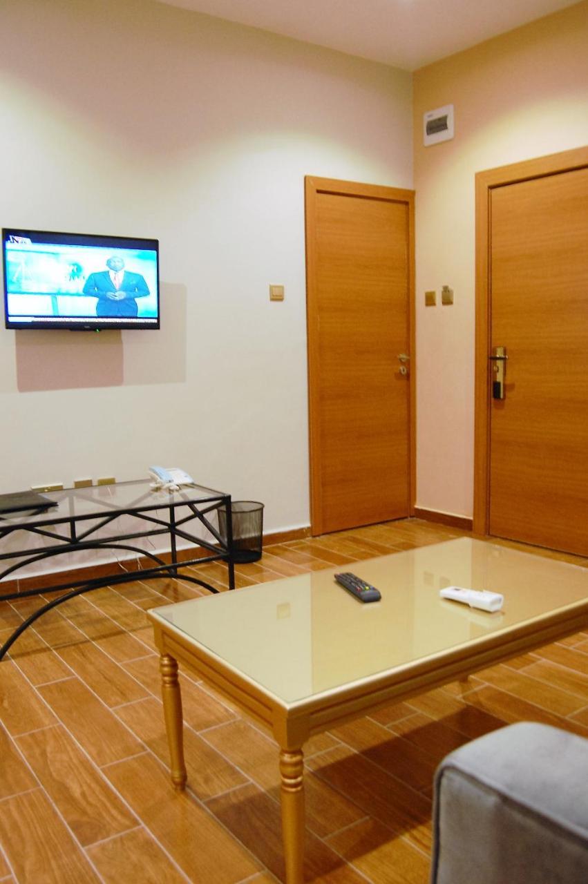 R & K Guest Palace Hotel Kano Ngoại thất bức ảnh
