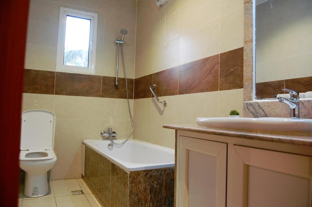 R & K Guest Palace Hotel Kano Ngoại thất bức ảnh