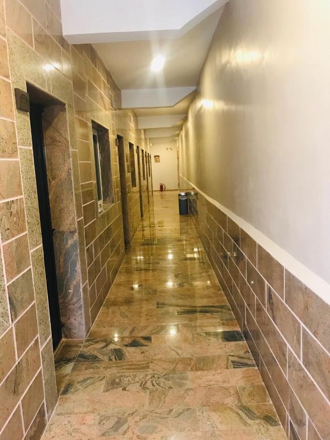 R & K Guest Palace Hotel Kano Ngoại thất bức ảnh